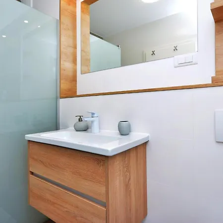 Holiday home 4 Bedroom Beautiful In