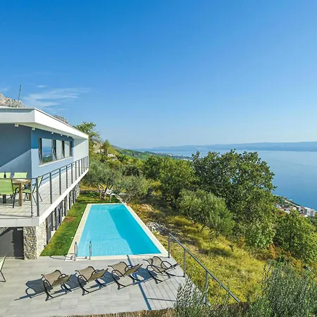 Holiday home 4 Bedroom Beautiful In
