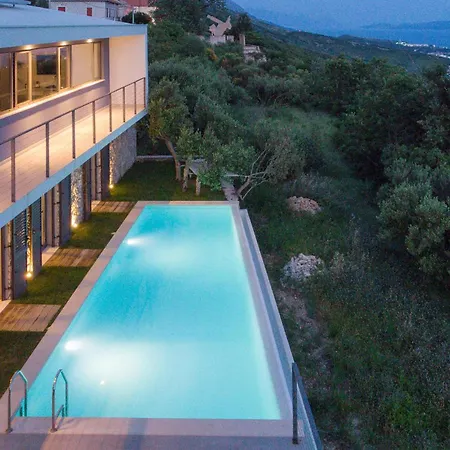 4 Bedroom Beautiful In